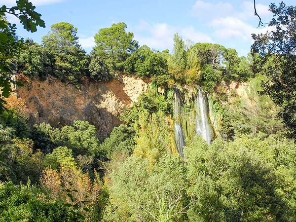 vacances sillans la cascade