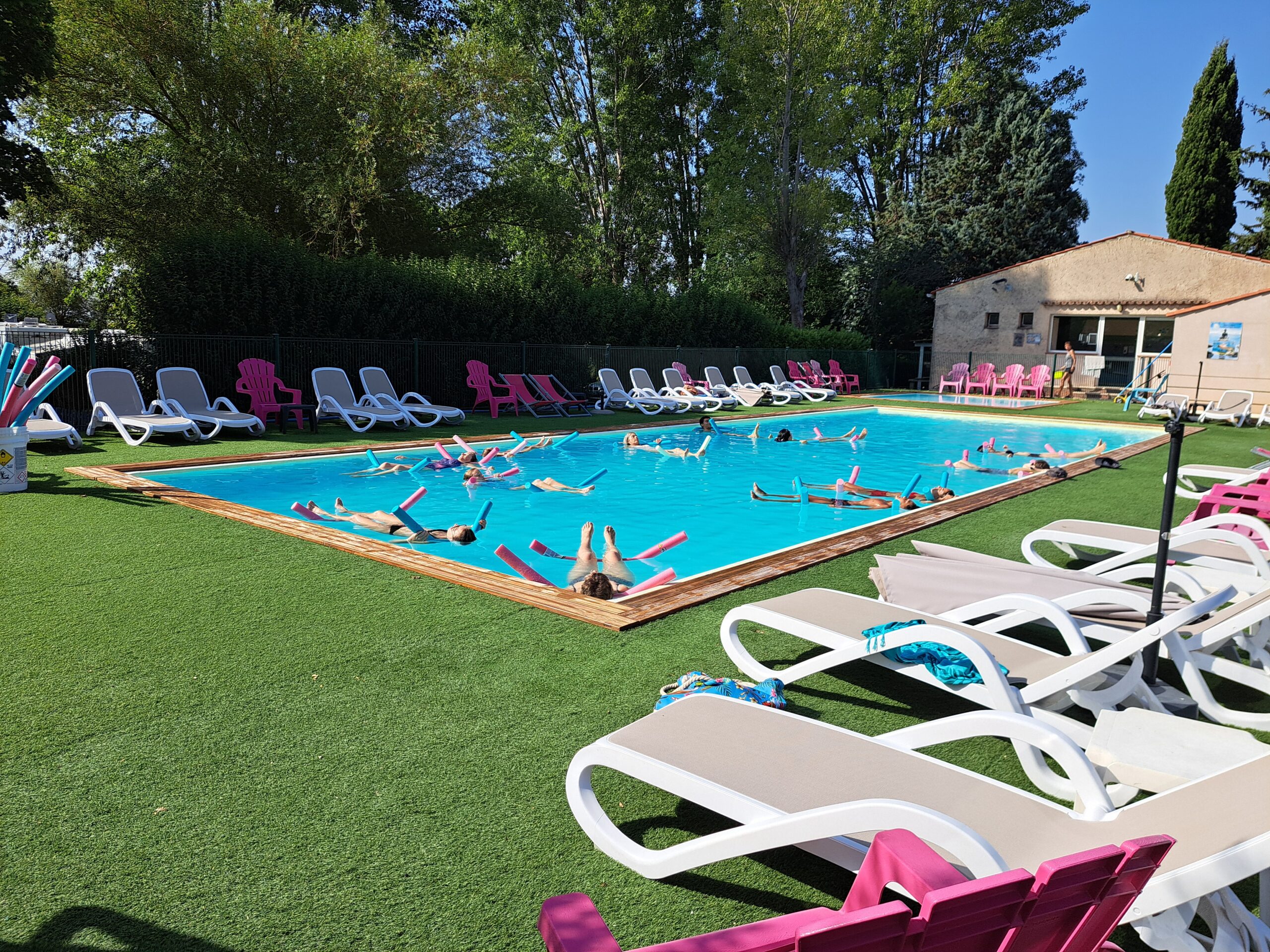 transats camping piscine Verdon