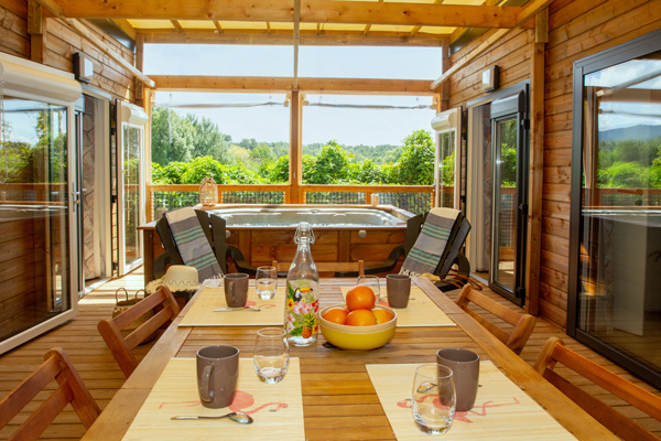 location mobil home avec jacuzzi privatif