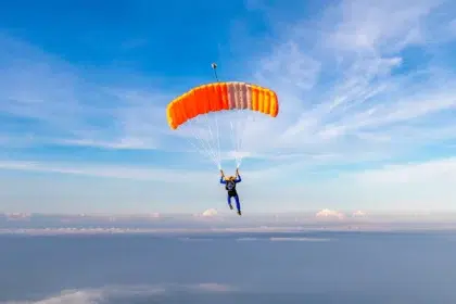 Canyoning Verdon 25 header parachute